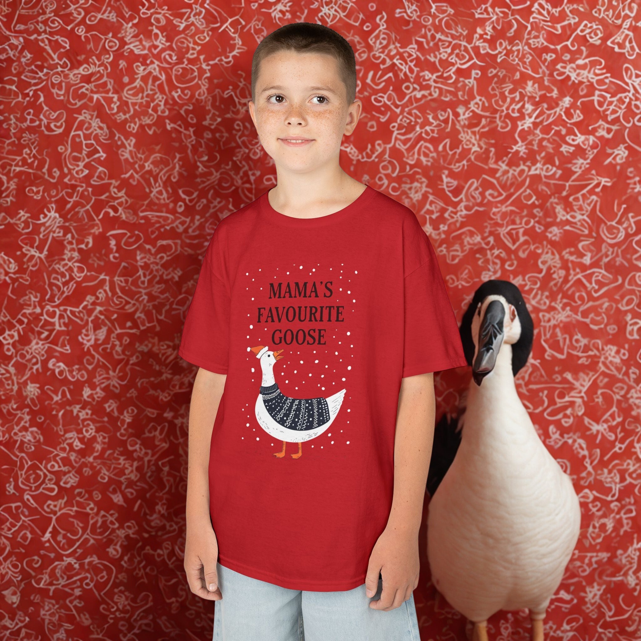 Kinder T-Shirt „Mama’s Favourite Goose“ – Süßes Gänse-Motiv Shirt für Kinder | Geschenkidee - HappymodernDesigns 
