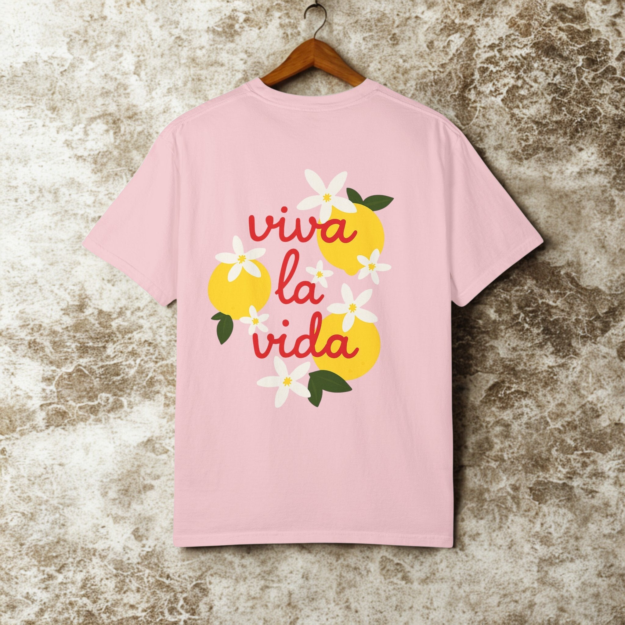 Viva La Vida Unisex T-Shirt – Sommer Vibes & Positive Energy | Bequemes Garment-Dyed Tee für Alltag & Freunde - HappymodernDesigns 