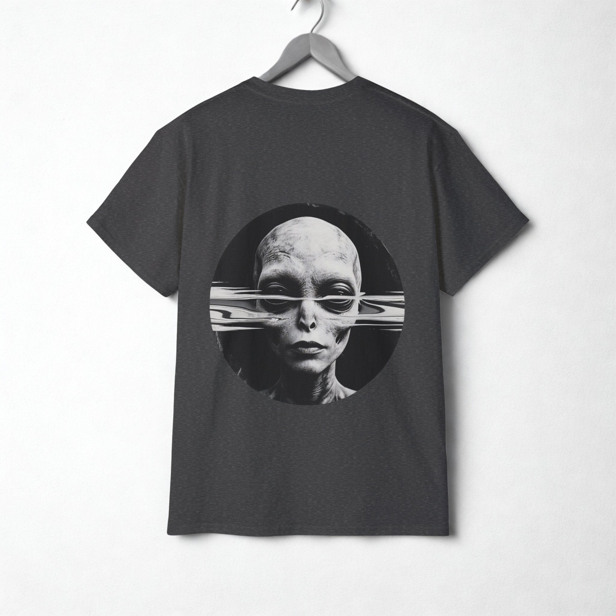 Alien Glitch T-Shirt – Retro Sci-Fi Graphic Tee | Oversized Streetwear